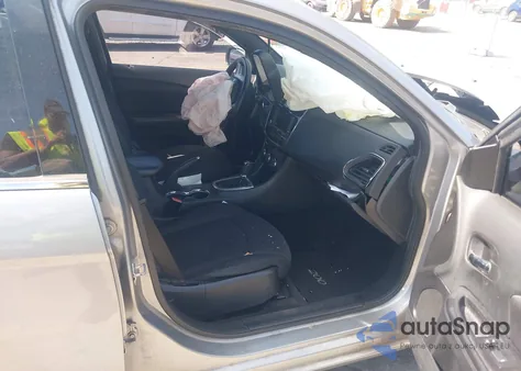 2013 Chrysler 200 Touring from USA, damaged, VIN 1C3CCBBB4DN655290